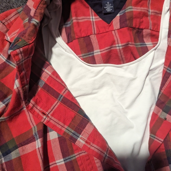 Long sleeve button up shirt - Picture 7 of 7